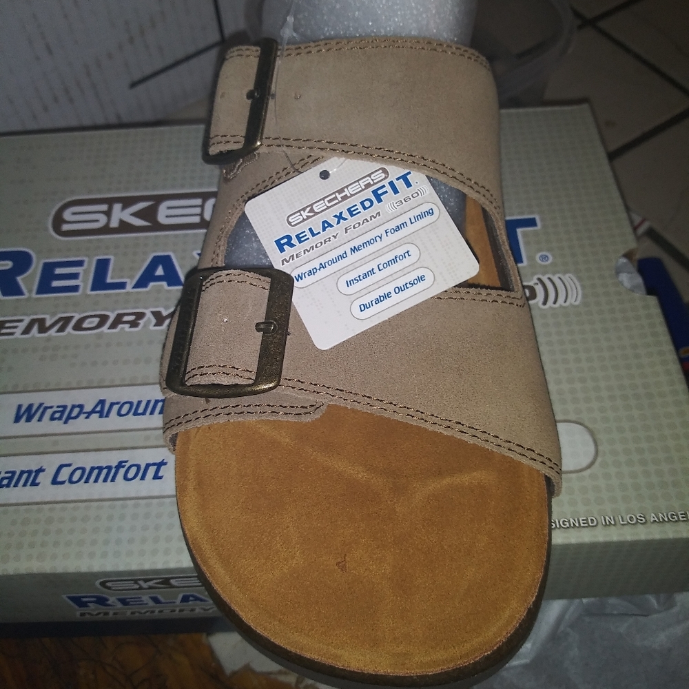 Sketchers man sandals